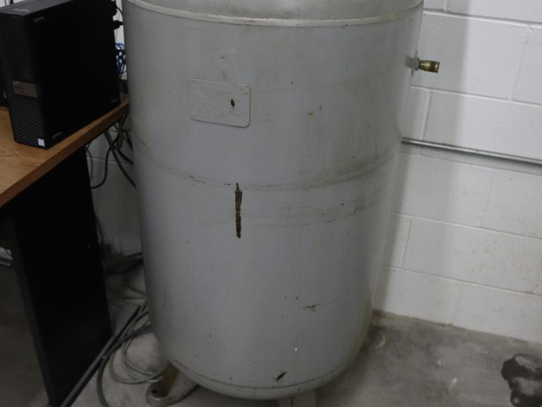 Air Tank - Vertical Approx 60-80 Gallon Estimated