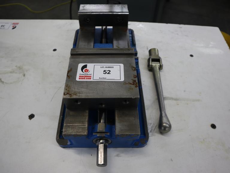 Kurt D688 6" Machine Vis,e Steel Jaws, Handle