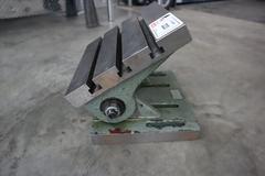 Adjustable T-Slotted Cast Iron Angle Plate