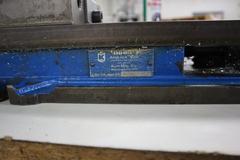 Kurt D688 6" Machine Vise with Steel Hard Jaws and Handle