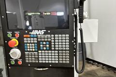 Haas UMC-400SS CNC 5-Axis Vertical Machining Center, Ct40, 12K RPM, 30 ATC, Probing, 230mm Diameter Work Platter, High Speed Machining, Programmable Coolant Nozzle, Chip Auger