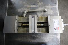 Kurt DL-600 6" Double Lock Machine Vise with Hard Jaws and Handle