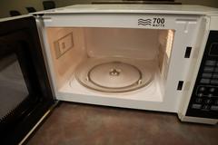 Wal-Mart 700 Watt Microwave