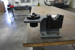 Work Bench with 40 Taper Tool Vise