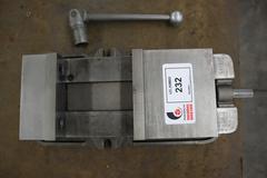 Kurt D-675 6" Machine Vise with Steel Hard Jaws and Handle