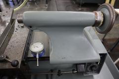 Hardinge HLV-H Toolroom Lathe, Variable Speed Spindle, Power Feeds, Threading, 5C Closer, Chucks