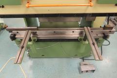 Chicago Dreis & Krump HPB 4015 CNC Hydraulic Press Brake, Chicago SN-320D Control, 45 Ton, 60" Bed