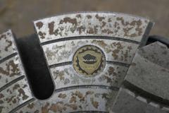 Bison 4-Jaw Scroll Chuck, 2-25" Hole, D1-4" Camlock Back