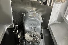 Haas UMC-400SS CNC 5-Axis Vertical Machining Center, Ct40, 12K RPM, 30 ATC, Probing, 230mm Diameter Work Platter, High Speed Machining, Programmable Coolant Nozzle, Chip Auger