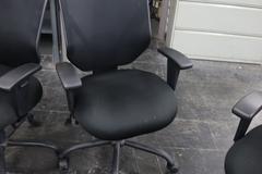 Matching Black Office Chairs (5)