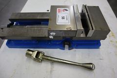 Kurt DX6 6" Machine Vise with Steel Jaws, Handle