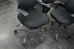 Matching Black Office Chairs (5)