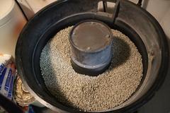 Rampe Finishing Bowl Vibratory Deburrer Finisher with Buckets of Extra Media