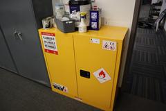 Yuquan 2 Door Locking Flammable Cabinet with Adjustable Shelves and Contents of Chemicals, Paint, Cleaners