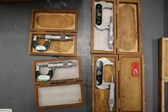 SPI & Etalon Standard Micrometers (6pcs), (2) Etalon 0-1", (2) Etalon 1-2", (1) SPI 2-3", (1) SPI 3-4", In Wood Cases