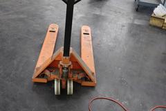 GS Pallet Jack w 48" Forks
