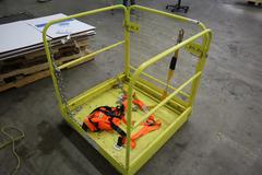 Fork Mounted Man lift Cage with Safety Chains and Personal Safety Harness, 771 lb Capacity