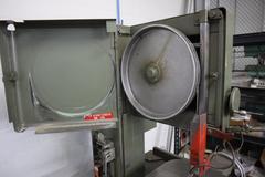 Grob 4V-18 Vertical Band Saw, 18" Throat, Blade Welder | Grinder, Variable Band Speed, Tilting Work Table w Pneumatic Feed