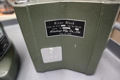 Mitutoyo 515-202 7" Height Master Gage with 6" Precision Riser Block