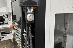 Haas UMC-400SS CNC 5-Axis Vertical Machining Center, Ct40, 12K RPM, 30 ATC, Probing, 230mm Diameter Work Platter, High Speed Machining, Programmable Coolant Nozzle, Chip Auger