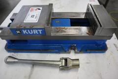 Kurt D688 6" Machine Vis,e Steel Jaws, Handle