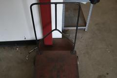 Northern 1000 lb Rolling Manual Shipping Scale with Slide Rule and Weights