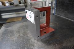 Cast Iron Angle Plate 4.5" x 6" x 5"
