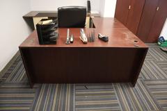 Desk with Return, 2 Hon 2-Drawer File Cabinets, Office Chair and Contents