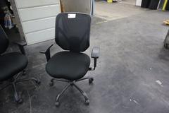 Matching Black Office Chairs (5)