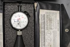 SPI Dial Chamfer Gages (4pcs) in Cases, (2) 0-90 Degree, (2) 90-127 Degree, .001" Graduations