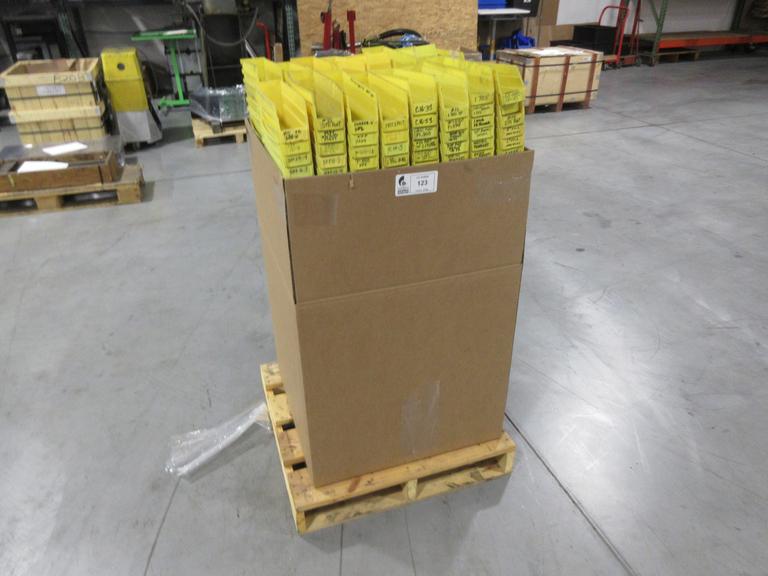 Plastic Yellow Stacking Bins 10" x 2" x 4" Size, Approx 650+ Bins on Pallet
