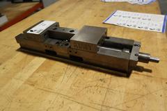 BT30 Tool Holders (10pcs) in Plastic Tool Caddy, Most Are Nikken SKN10B Collet Type Holders