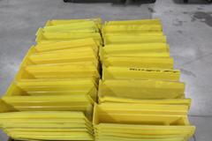 Plastic Yellow Stacking Bins 10" x 2" x 4" Size, Approx 650+ Bins on Pallet