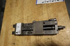BT30 Tool Holders (10pcs) in Plastic Tool Caddy, Most Are Nikken SKN10B Collet Type Holders